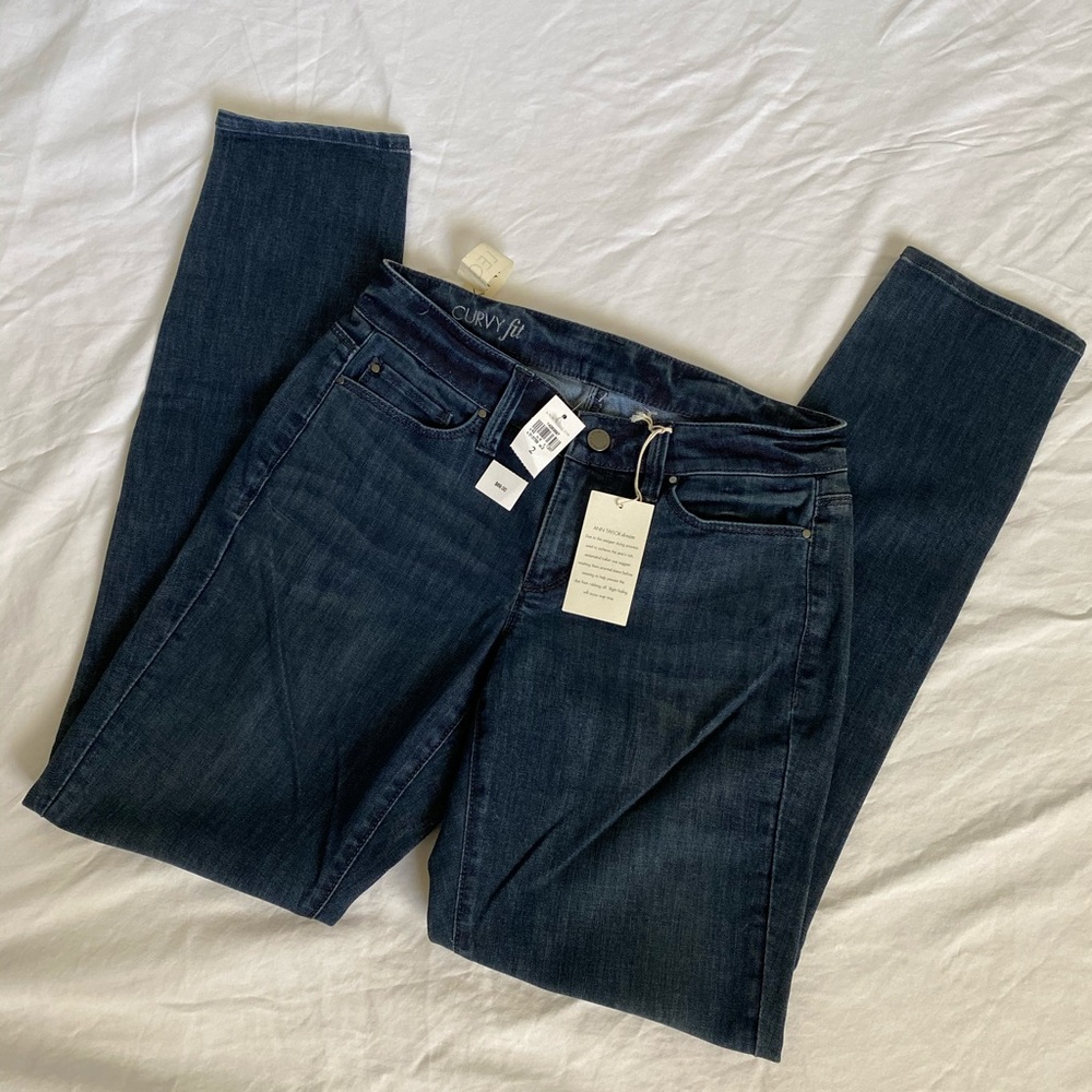 Ann Taylor Denim Curvy Skinny Leg Jean